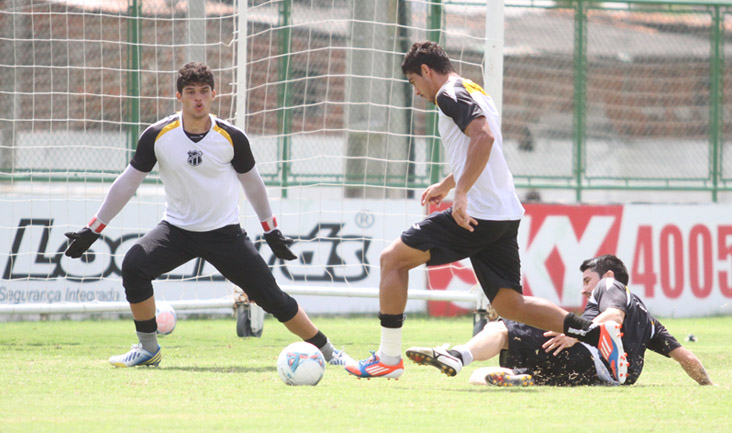 Leandro Campos comandou treino recreativo em Porangabuçu