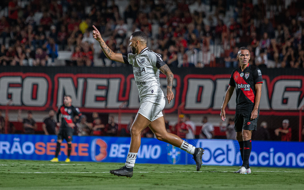 Fora de casa, Ceará vence o Atlético/G por 3 a 0 e conquista sexta vitória no Campeonato Brasileiro