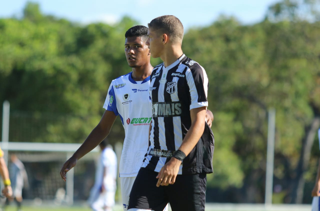 Elenco Sub-17 desembarca em Fortaleza após classificação para as quartas da Copa do Brasil