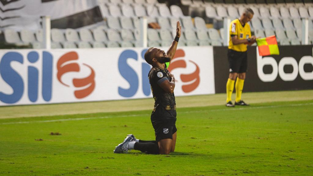 Série A: Samuel Xavier marca e Ceará empata com o Santos, fora de casa