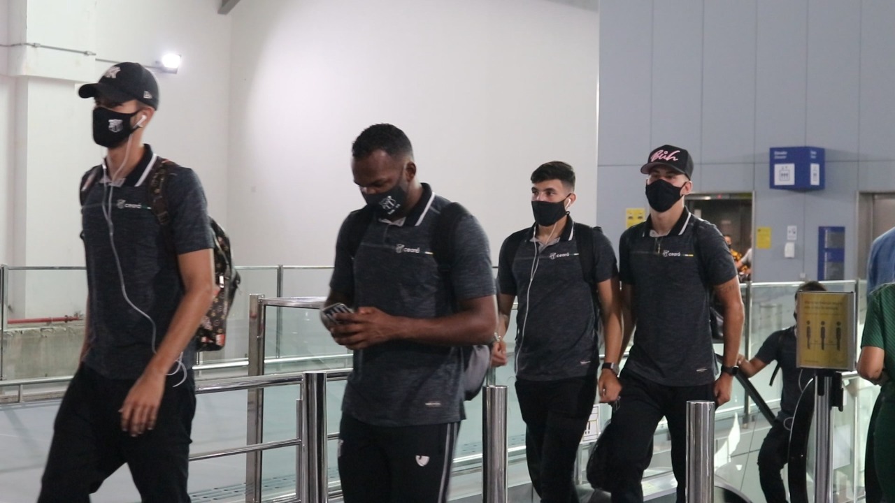 Ceará embarca para a disputa do primeiro jogo da final do Brasileiro de Aspirantes