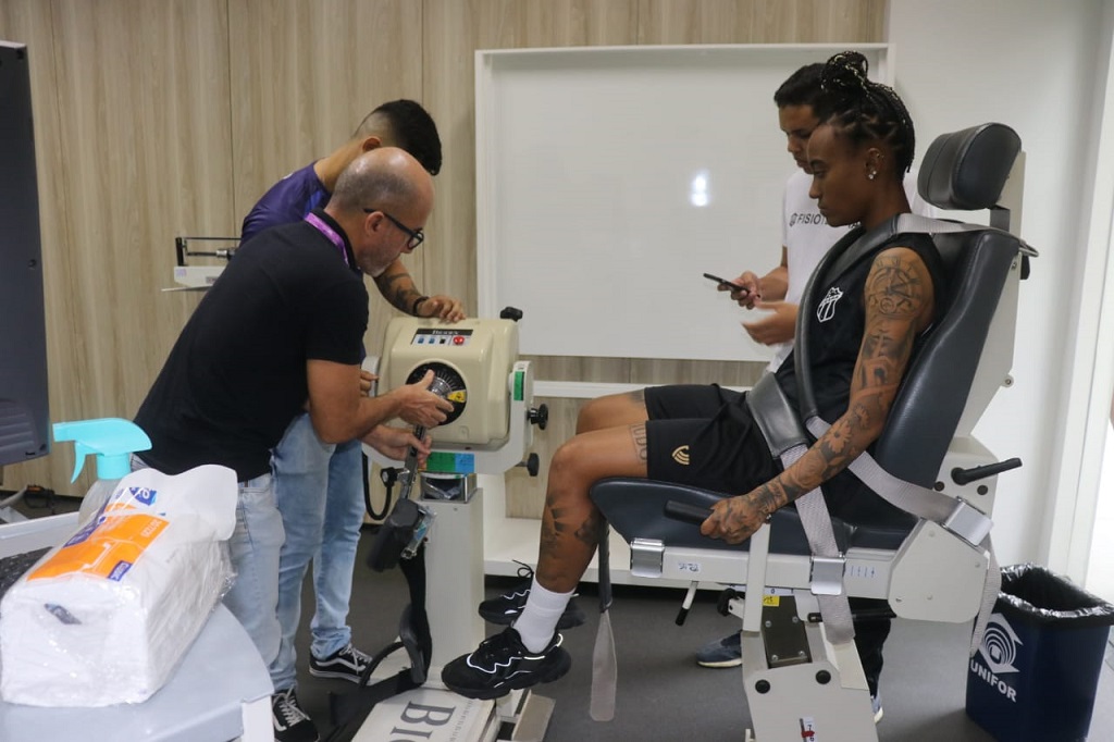 Fut. Feminino: Na Unifor, elenco alvinegro tem manhã de avaliações físicas e fisioterápicas