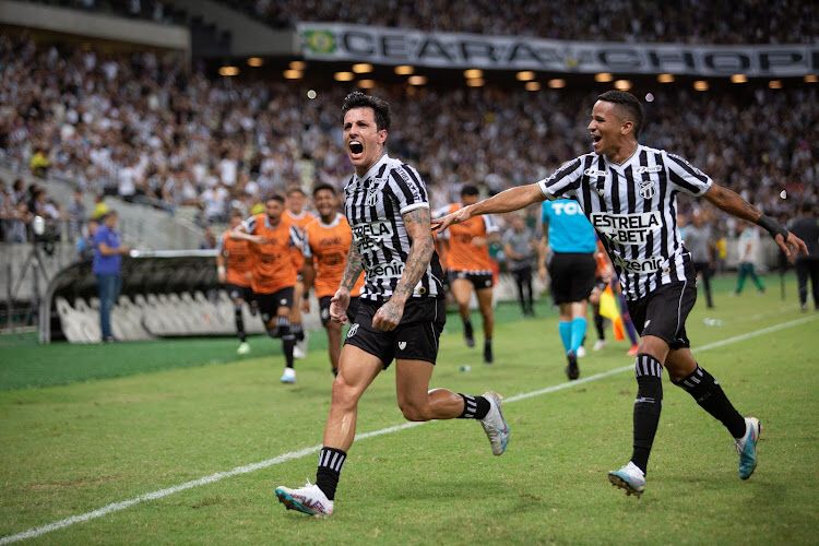 Camp. Brasileiro: No seu aniversário de 109 anos, Ceará vence a Chapecoense por 2x0