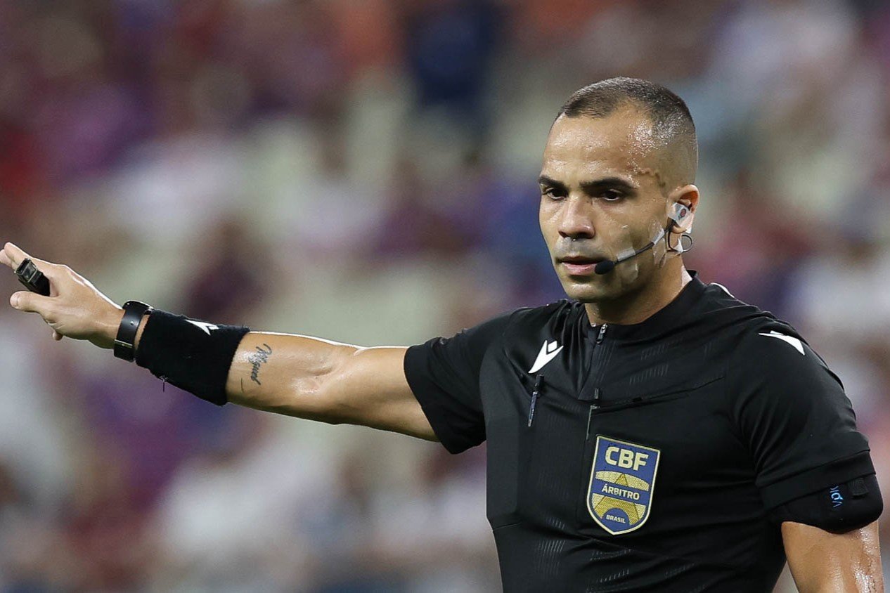 Camp. Brasileiro: Alex Gomes Stefano (RJ) apita Ceará x Atlético-MG na Arena Castelão