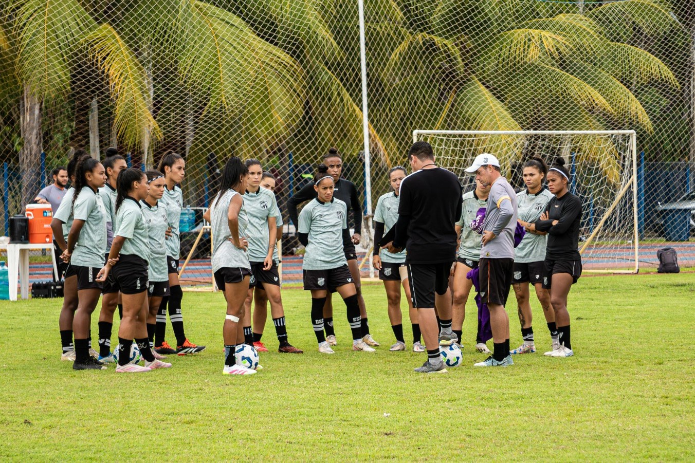 Fut. Feminino: Ceará conclui última atividade em solo cearense antes de viajar para enfrentar Atlético Piauiense