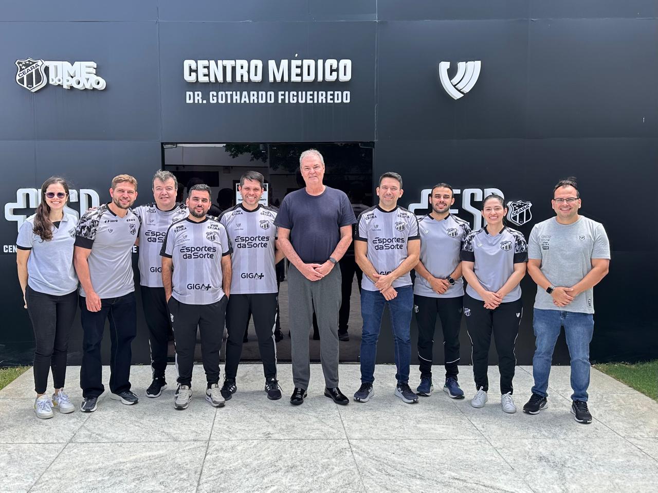 CESP: Médicos alvinegros participam de curso de atualização no uso de ultrassonografia com radiologista da CBF