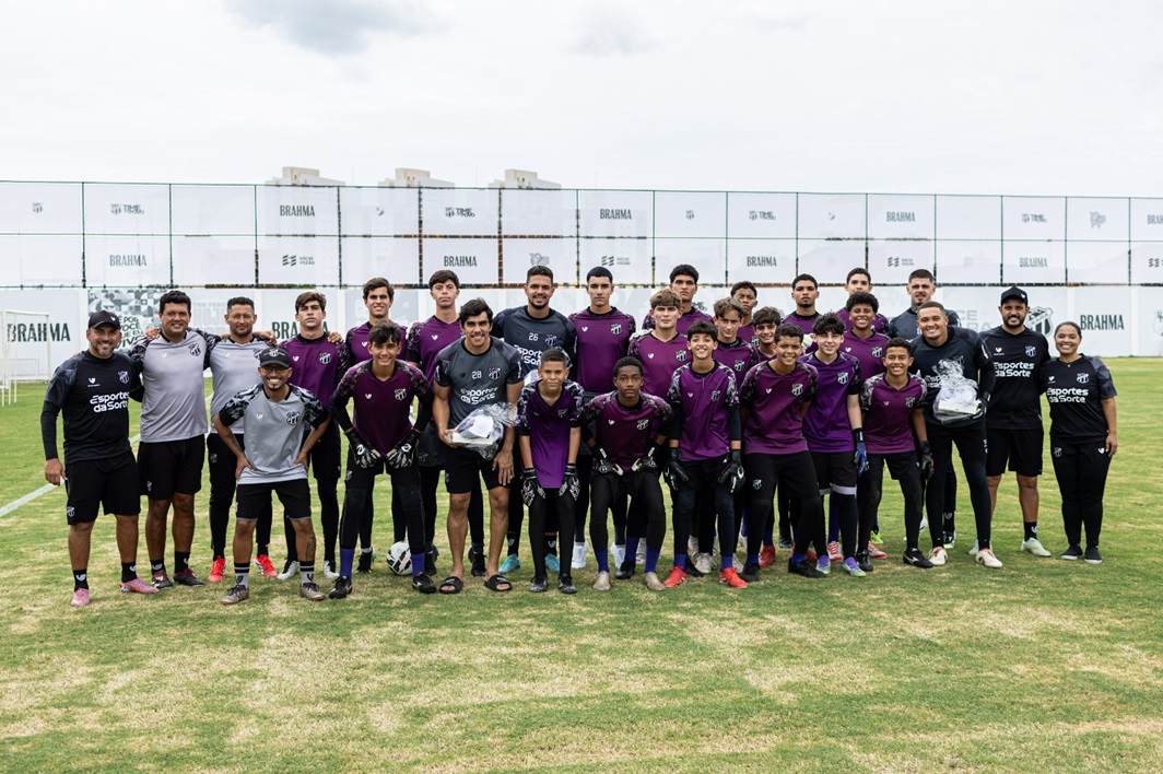 Ceará celebra Dia do Goleiro com atividade entre arqueiros da base e do profissional
