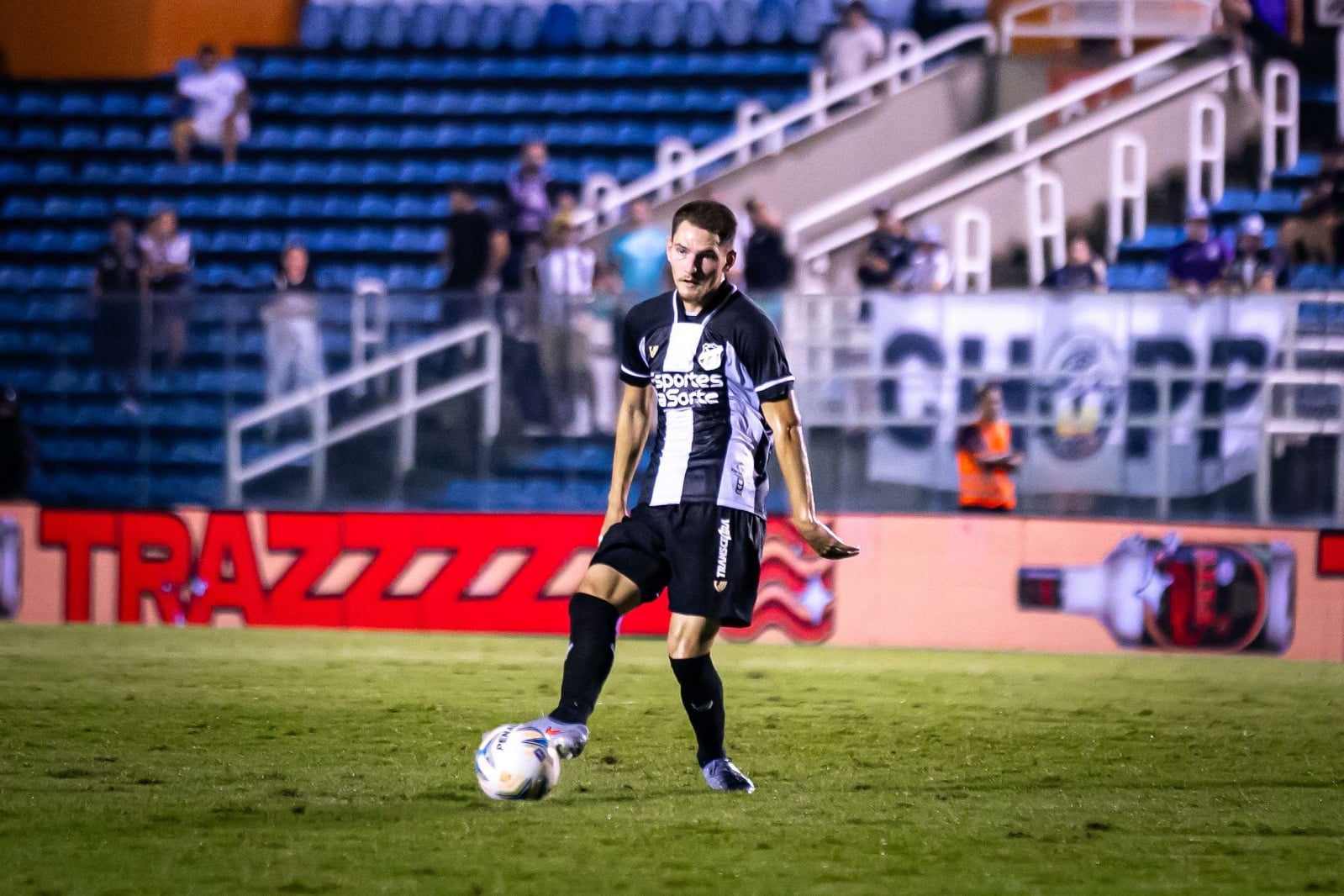 No PV, Ceará recebe Avaí pela 12ª rodada do Campeonato Brasileiro