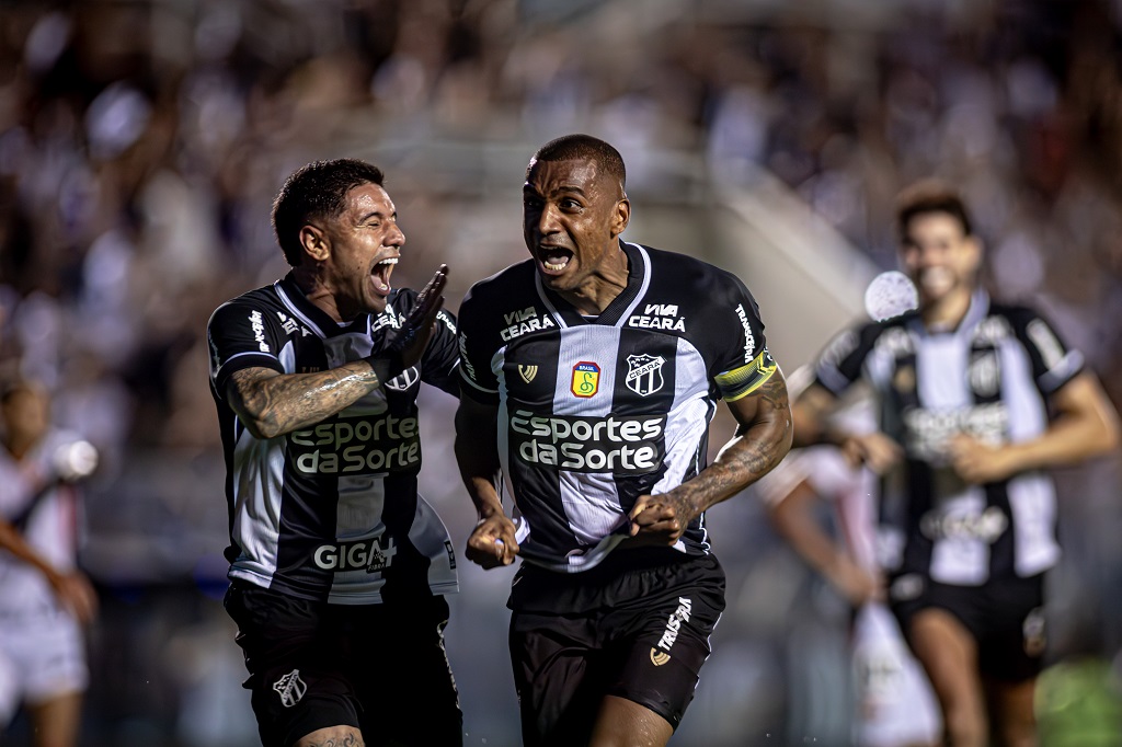Camp. Brasileiro: Com gol de Marllon, Ceará supera Vitória por 1 a 0