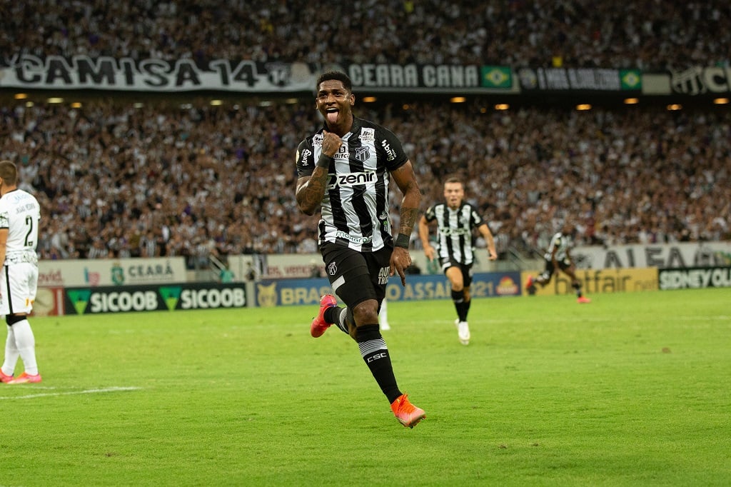 Após se destacar nos últimos jogos, Yony fala sobre a felicidade pelo momento e projeta final de temporada no Time do Povo