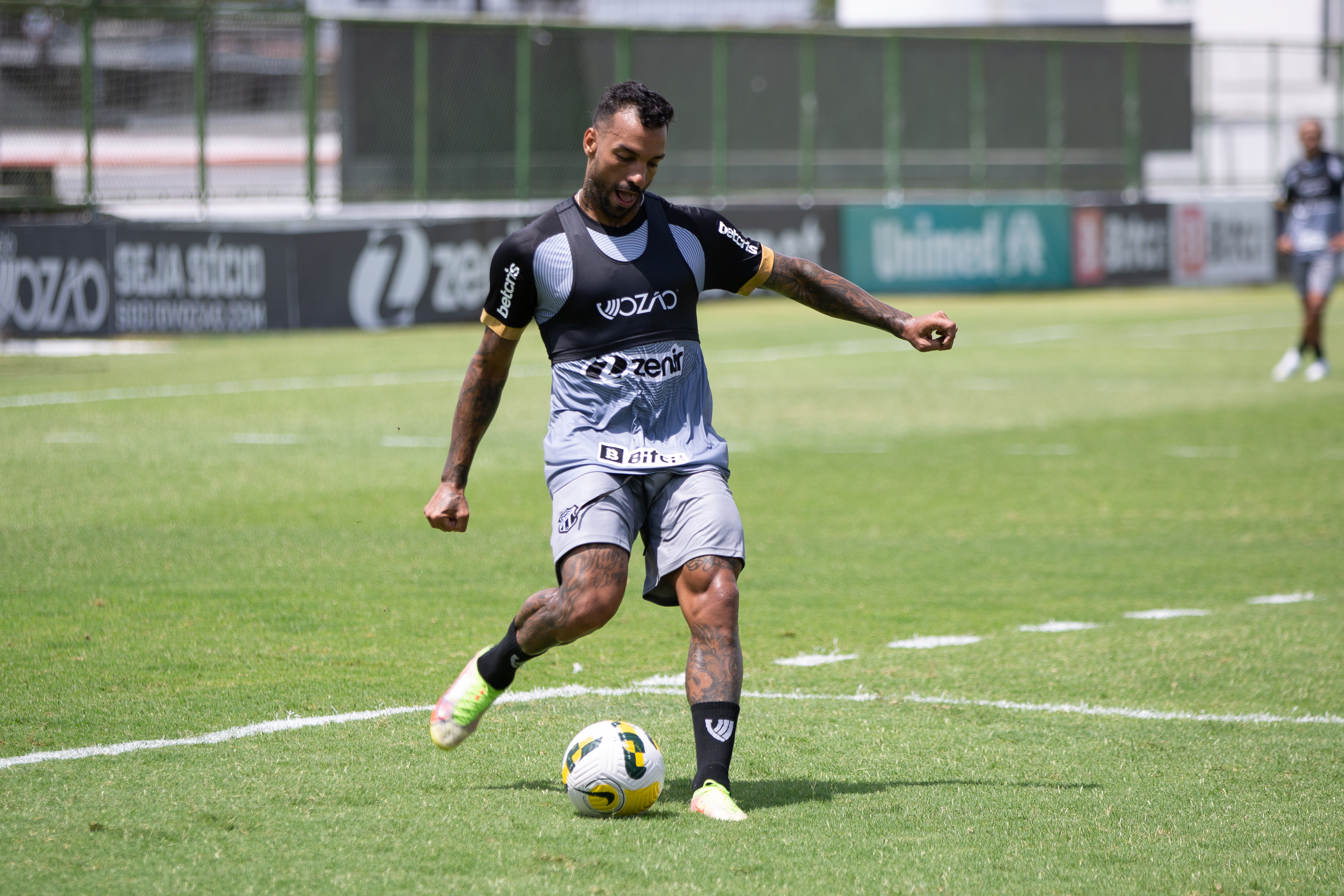 Foco no Coritiba: Em Porangabuçu, manhã de domingo foi de treino para elenco do Ceará