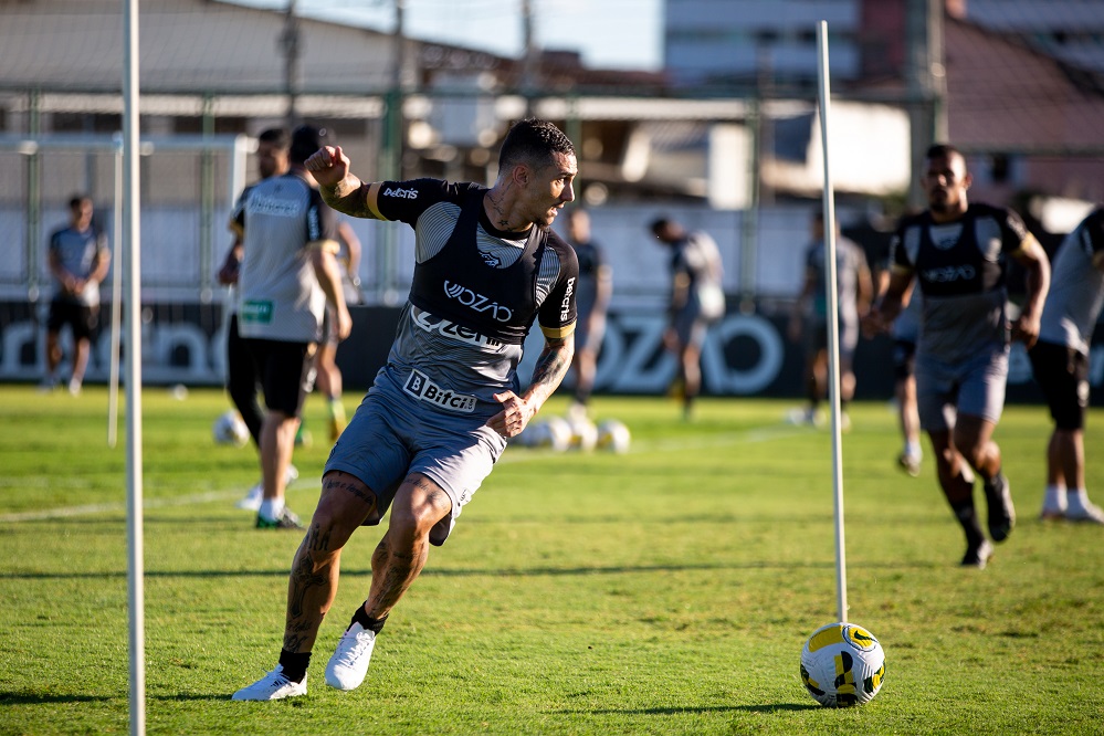 Em Porangabuçu, Ceará segue preparação para encarar o Flamengo
