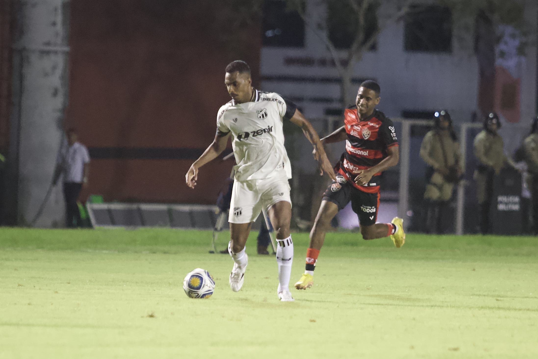 Em Salvador, Ceará visita o Vitória/BA pela 23ª rodada do Campeonato Brasileiro