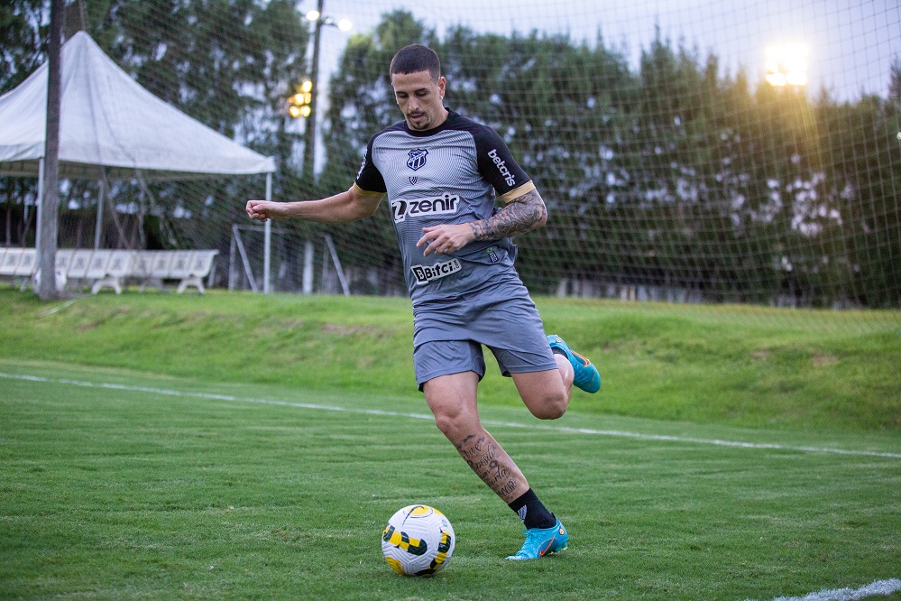 Série A: Ceará faz primeiro treino de olho no Clássico-Rei