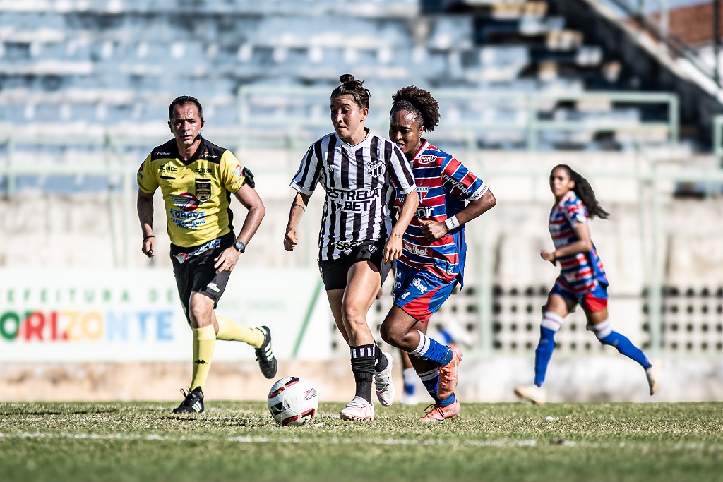 Fut. Feminino: No Domingão, Clássico-Rainha fica no empate de 2x2