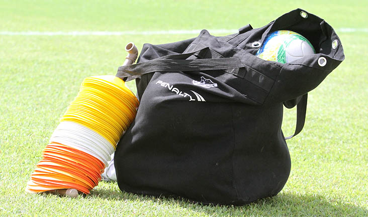 Pensando no Estadual, elenco alvinegro volta aos trabalhos