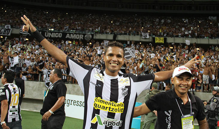 Zagueiro Anderson comemora nova conquista pelo Vozão
