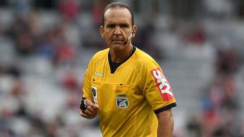 Arbitragem: André Luiz de Freitas Castro apita Ceará x Palmeiras