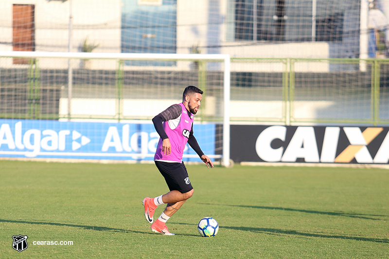 Em Porangabuçu, Ceará realiza penúltimo treino antes da partida contra o Botafogo