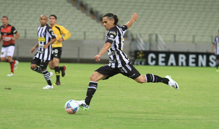 Em jogo de muitos erros, Ceará e Guarani (J) empatam sem gols