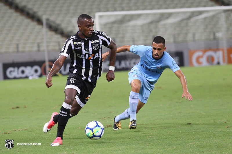 Ceará melhora taticamente, mas perde no detalhe para o Grêmio