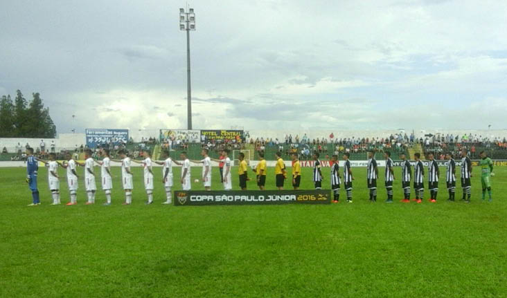 Copa São Paulo: Ceará vacila nas finalizações e perde na estreia contra o Joinville
