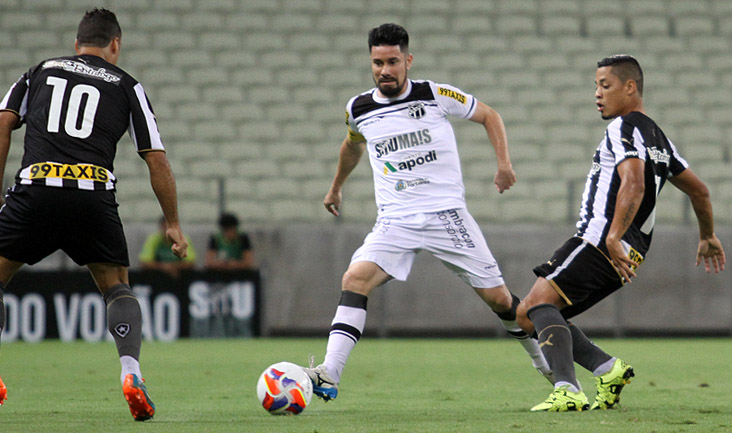Na estreia de Geninho, Ceará domina, mas esbarra em Jefferson