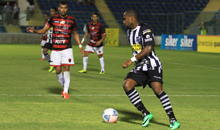 Em jogo bem movimentado, Tadeu marca e Vozão vence o Guarany