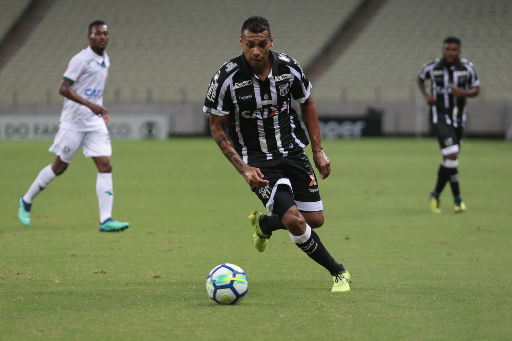 Contra o América/MG, Ceará começa atrás, mas consegue empate no fim com gol de Pio