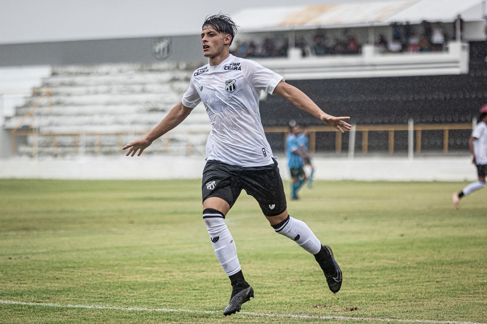 Sub-17: Ceará domina e goleia o Itarema por 8 x 0 pelo Campeonato Cearense