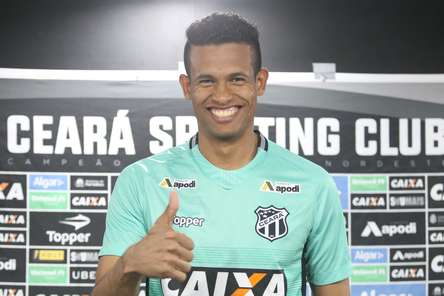 Diogo Silva é apresentado: "Aceitei o desafio pela grandeza do Ceará"