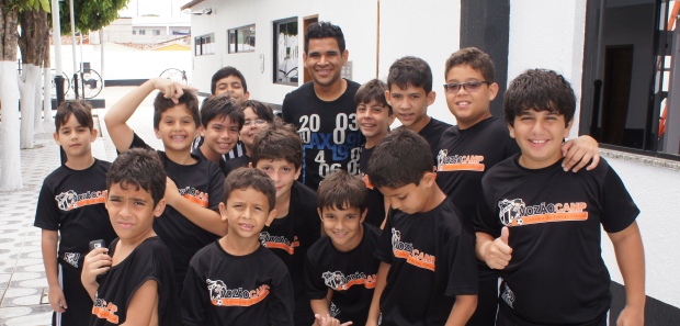 Revelado pelo Vovô, artilheiro da Série A 2013 visitou o clube