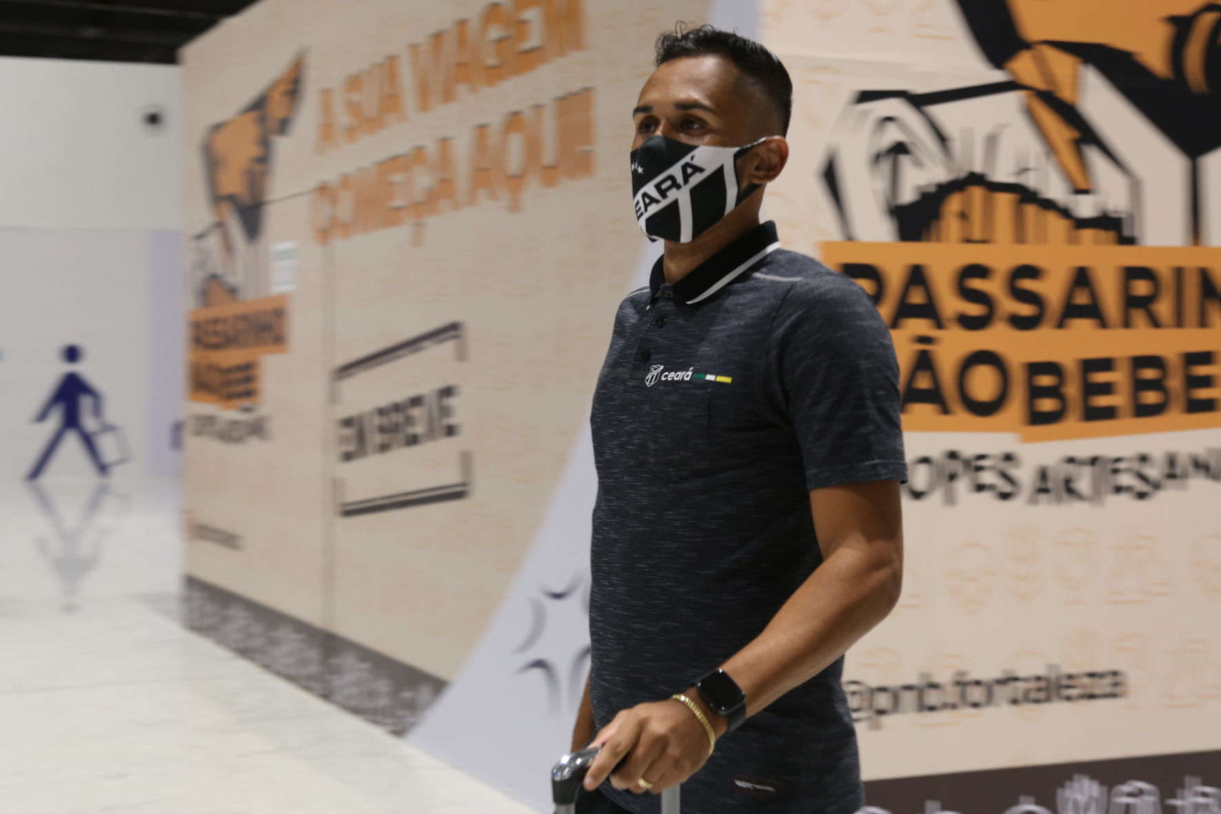 Ceará embarca rumo a Goiânia para confronto desta quinta-feira pelo Brasileirão