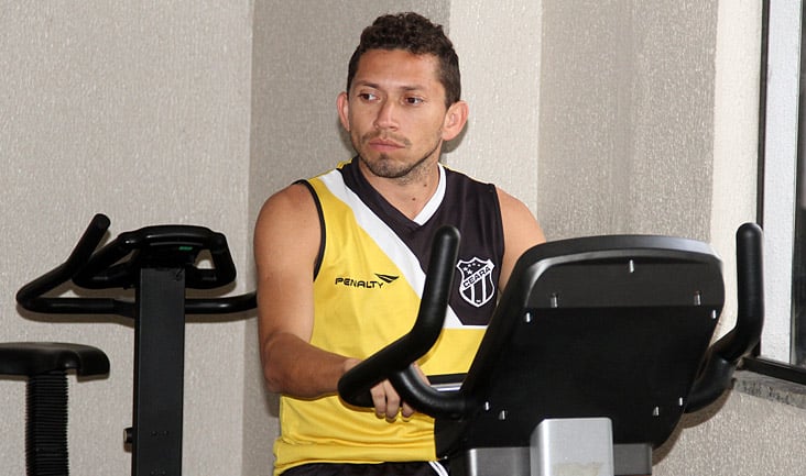 Recuperado de lesão na coxa, Eusébio inicia trabalhos de força