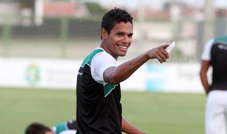 Atacante Fabinho chega para reforçar o Alvinegro