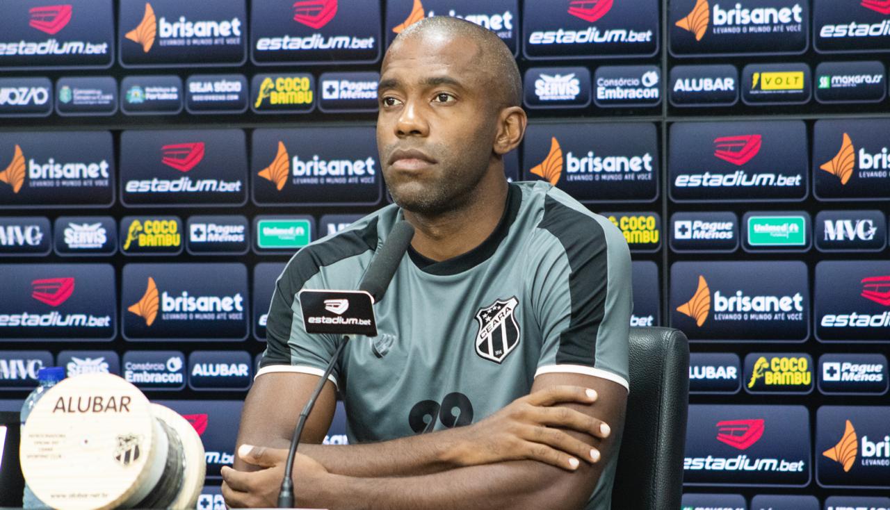 Fabinho prega respeito ao Inter, mas reforça convicção do Ceará jogando em casa