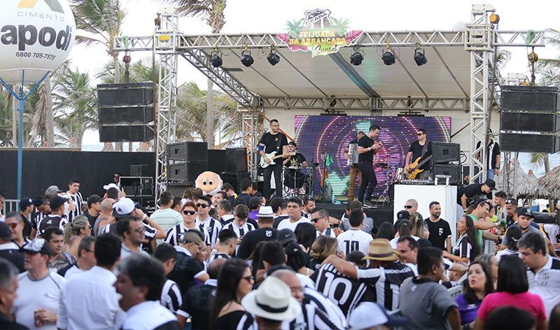 Torcida Alvinegra lota e Feijoada da Arrancada Sunset é um sucesso