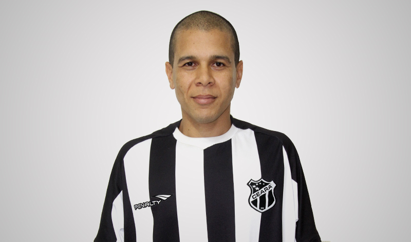 Lateral-esquerdo Fernandinho é o novo reforço do Mais Querido