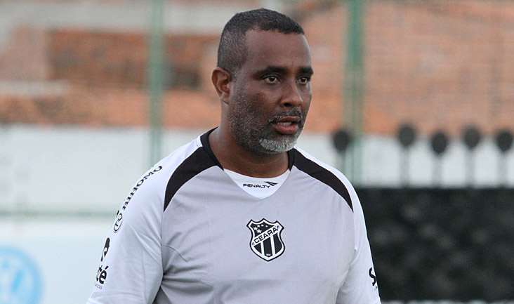 Conheça a filosofia de trabalho de Fernando Alcântara, técnico do Sub-20