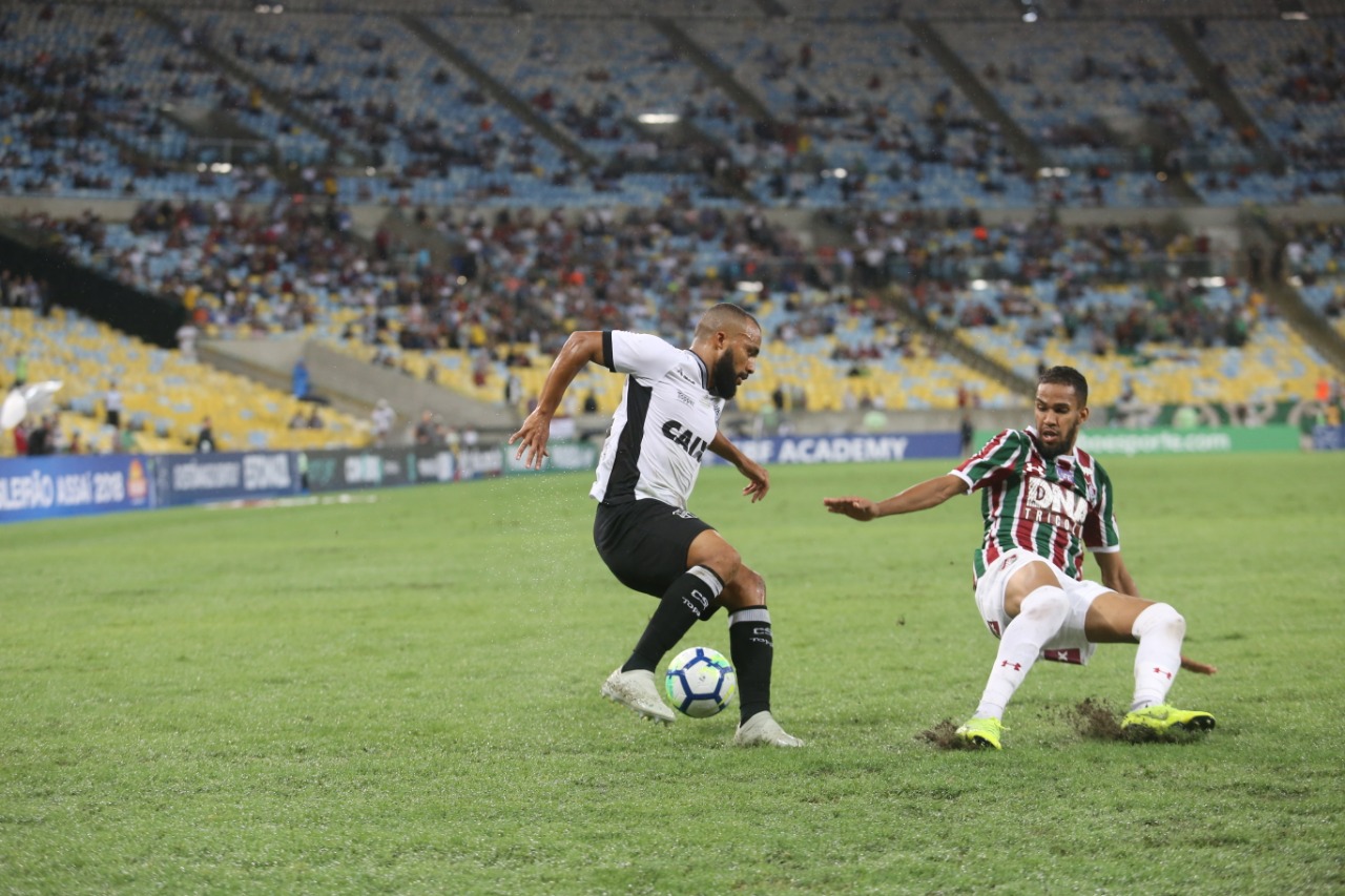 No Maracanã, Ceará empata contra o Flu e sobe duas posições no Brasileiro