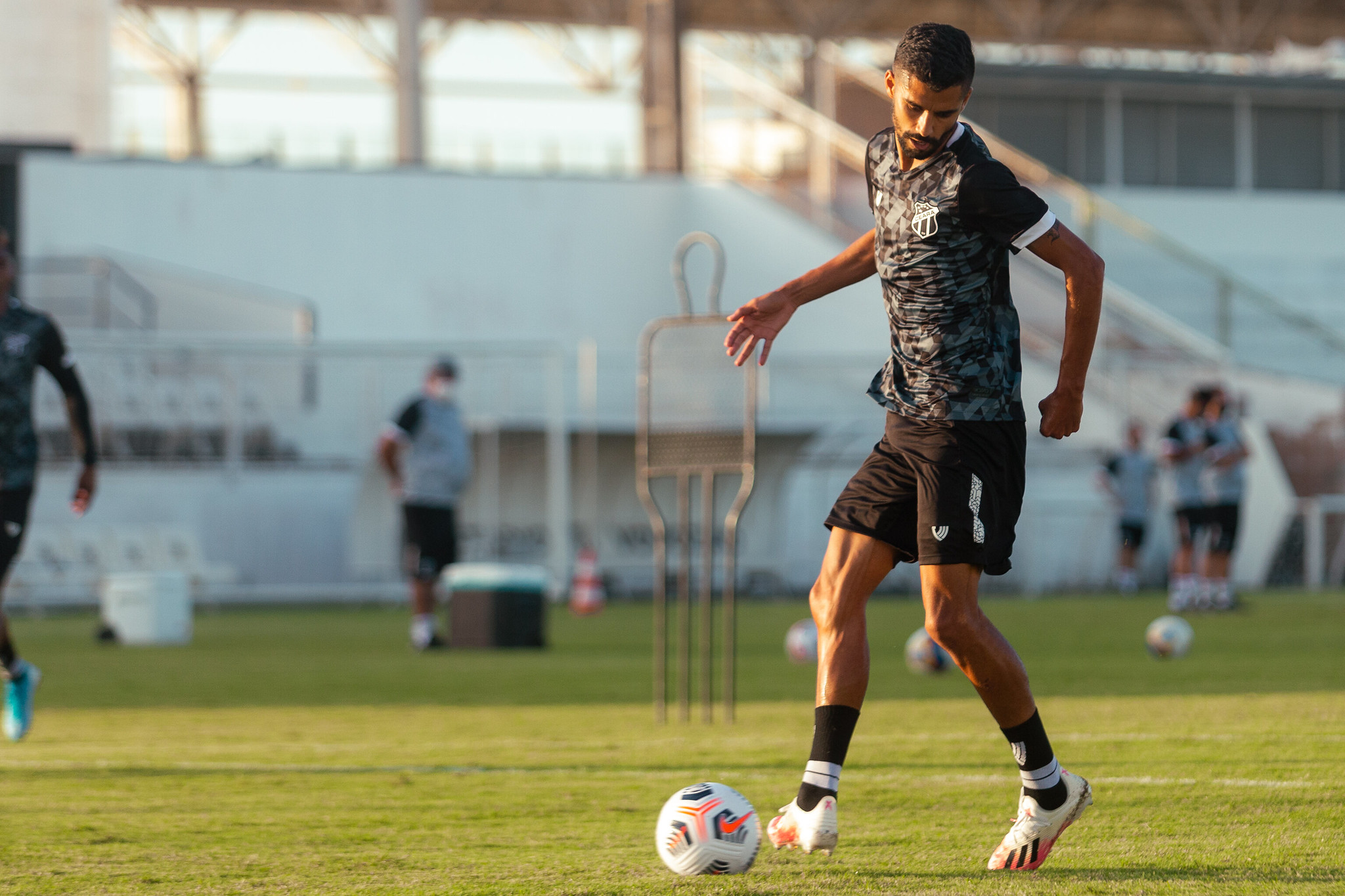 Manhã de treino encerra preparação do Ceará para decisão contra o Sampaio Corrêa