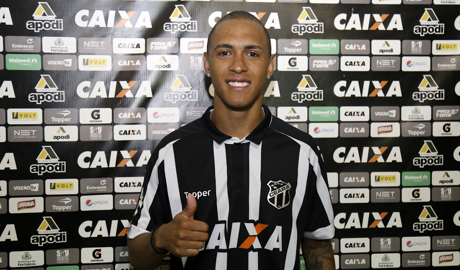 Apresentado à imprensa, Leandro Silva elogia qualidade do grupo montado