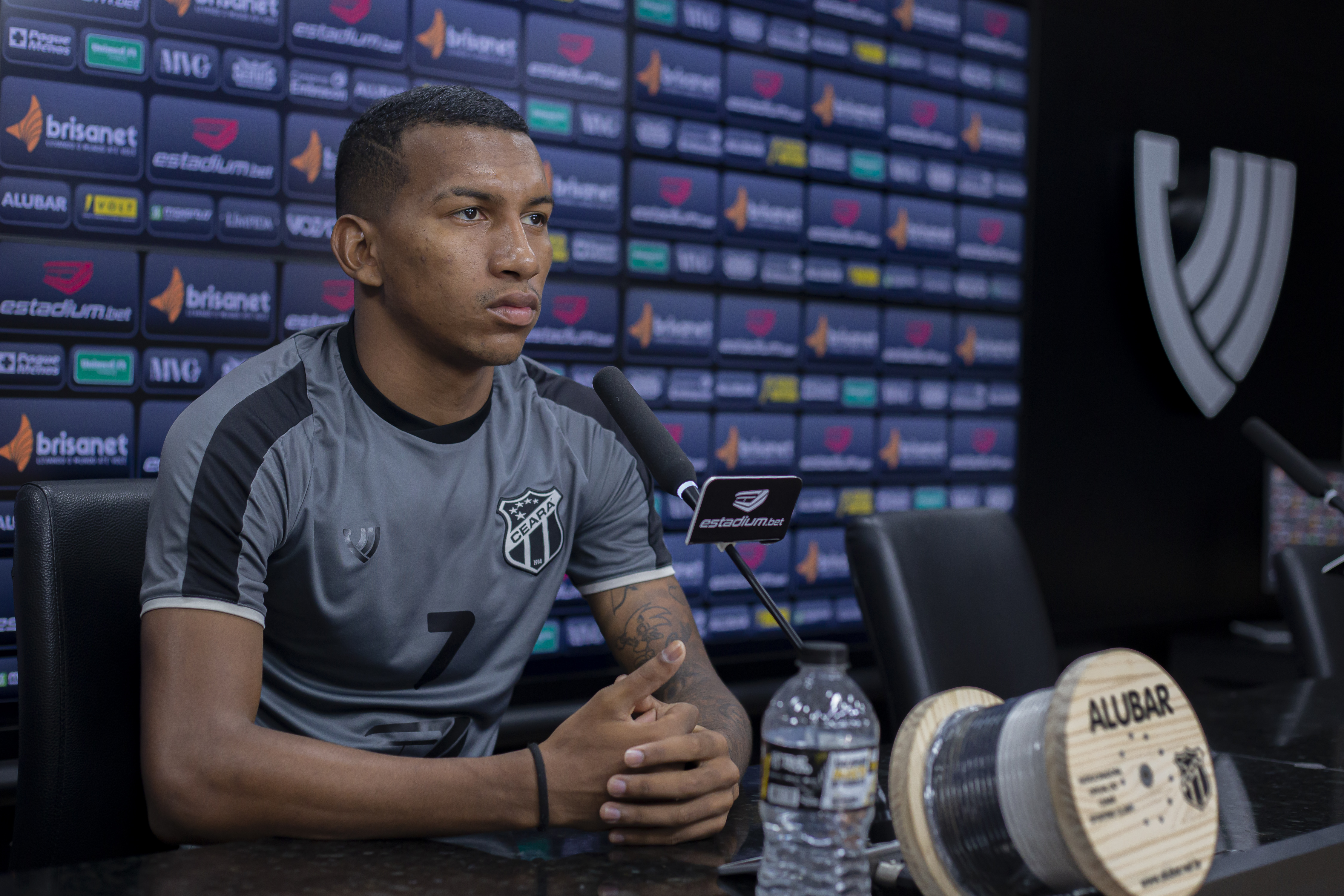 Vozão TV: Em coletiva de imprensa, Léo Chu fala da preparação para o Clássico-Rei