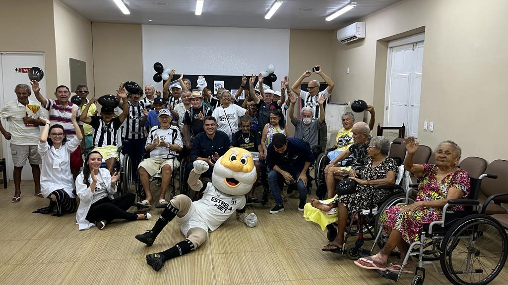 Lar Torres de Melo recebe doação do Ceará, que convida idosos para partida contra o CRB