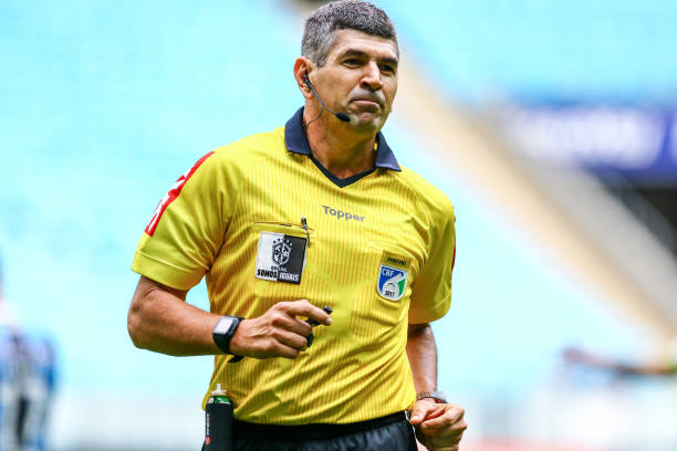 Arbitragem: Marcelo de Lima Henrique comanda o jogo contra o RB Bragantino