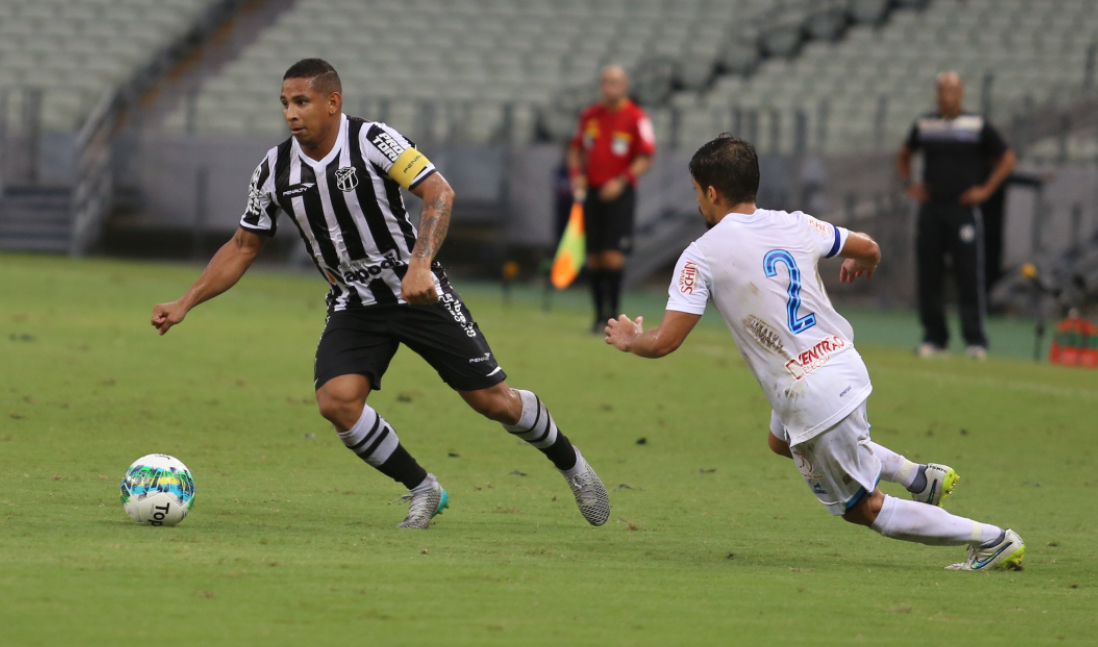 Na estreia da Série B, Ceará sai na frente, mas cede empate no fim