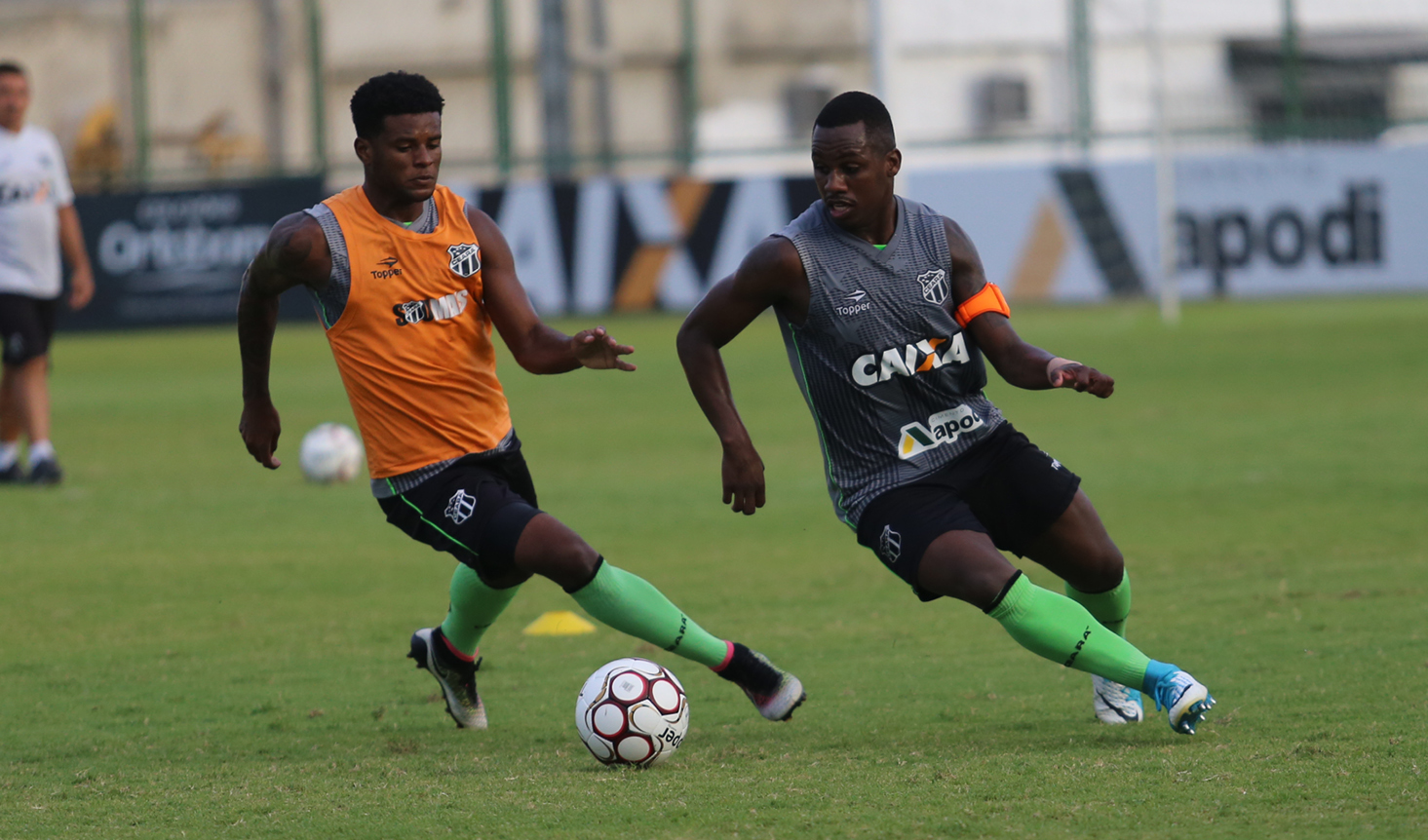 Elenco alvinegro realiza primeiro coletivo da semana em Porangabuçu