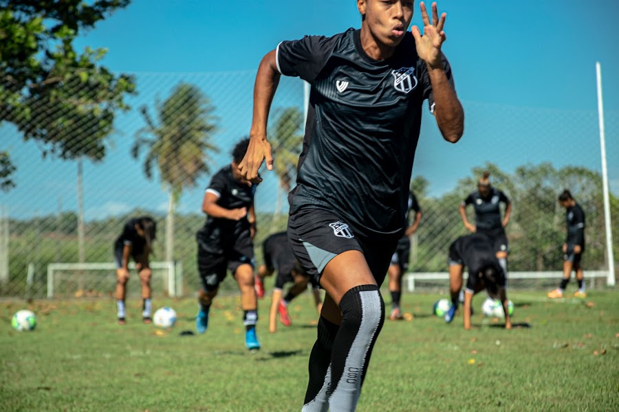 Fut.Feminino: Com treino na academia e no campo, Meninas do Vozão continuaram preparação para partida diante do Santos Dumont/SE
