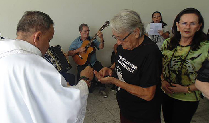 Torcedores do Vozão marcaram presença na missa do Dia das Mães