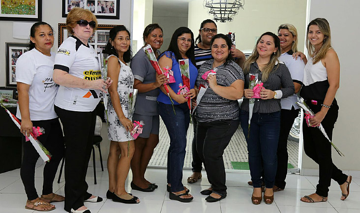 Colaboradoras alvinegras recebem merecida homenagem